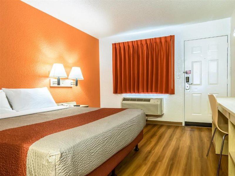 Motel 6-Anaheim, Ca - Fullerton East Exteriör bild