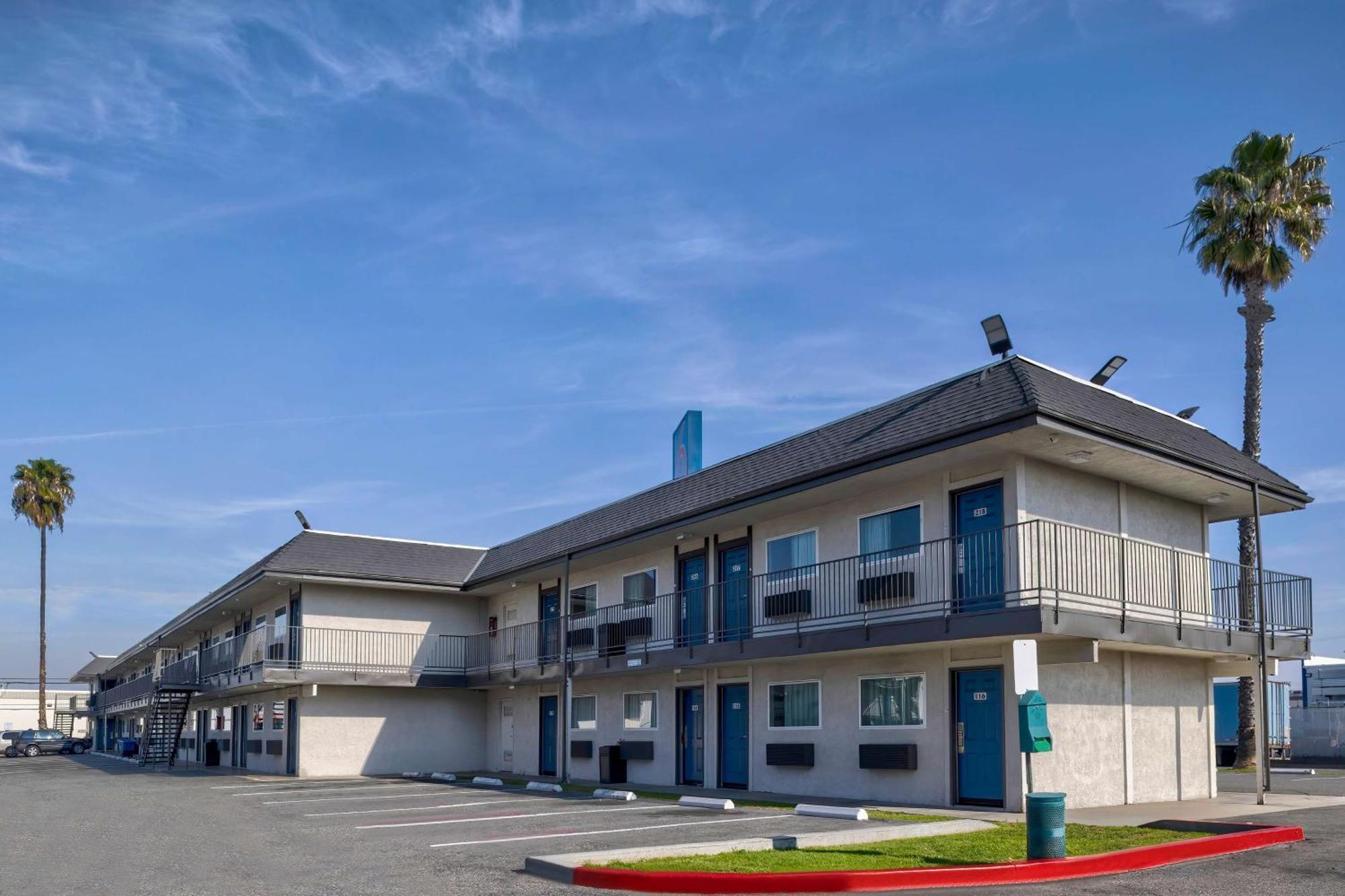Motel 6-Anaheim, Ca - Fullerton East Exteriör bild