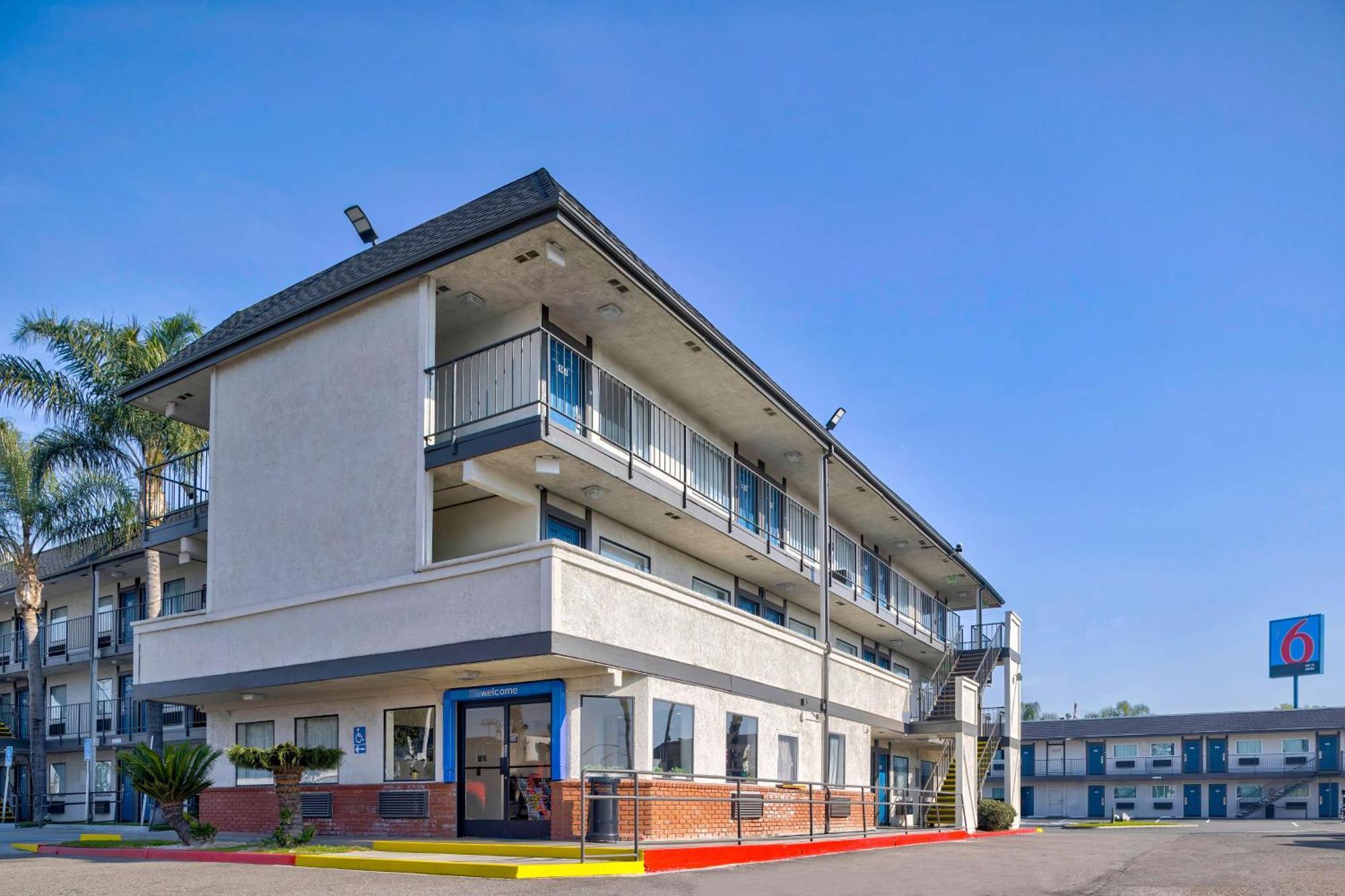 Motel 6-Anaheim, Ca - Fullerton East Exteriör bild