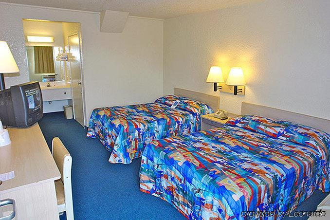 Motel 6-Anaheim, Ca - Fullerton East Exteriör bild