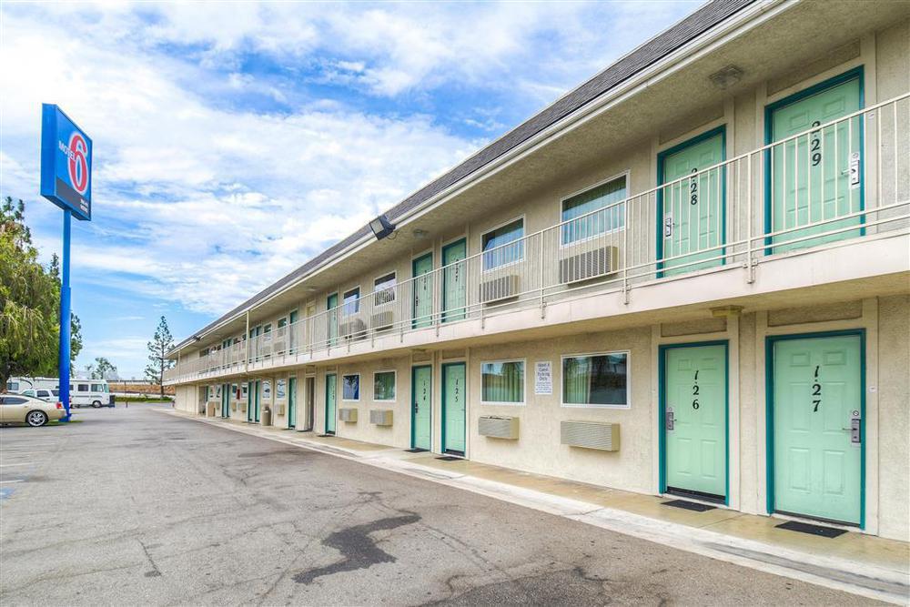 Motel 6-Anaheim, Ca - Fullerton East Exteriör bild