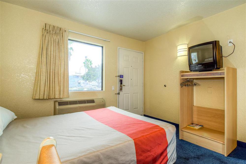 Motel 6-Anaheim, Ca - Fullerton East Rum bild